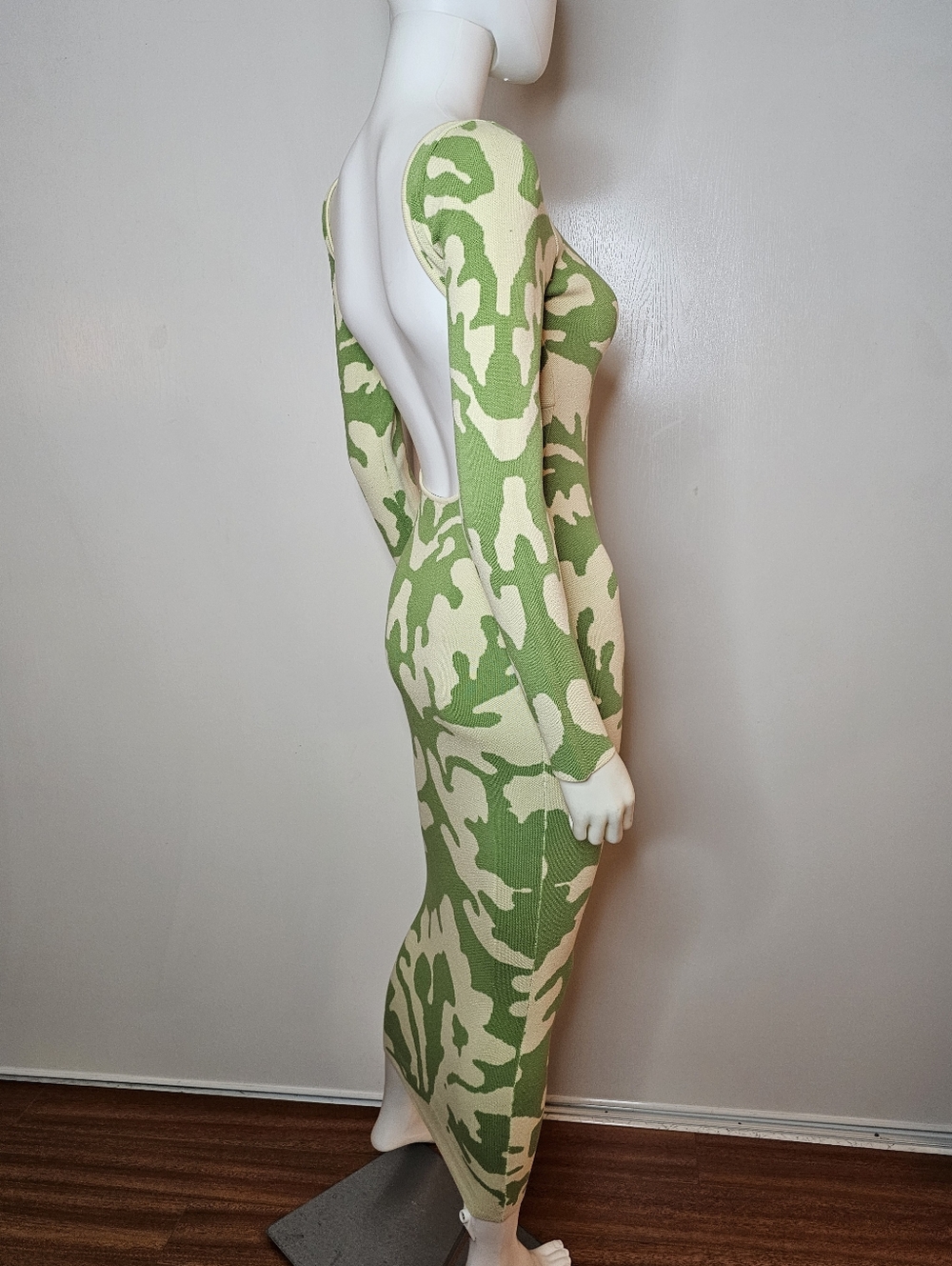 NWOT Hera Collection Green & Cream Cutout Back Long Sleeve Bodycon Dress Size S - Picture 6 of 10